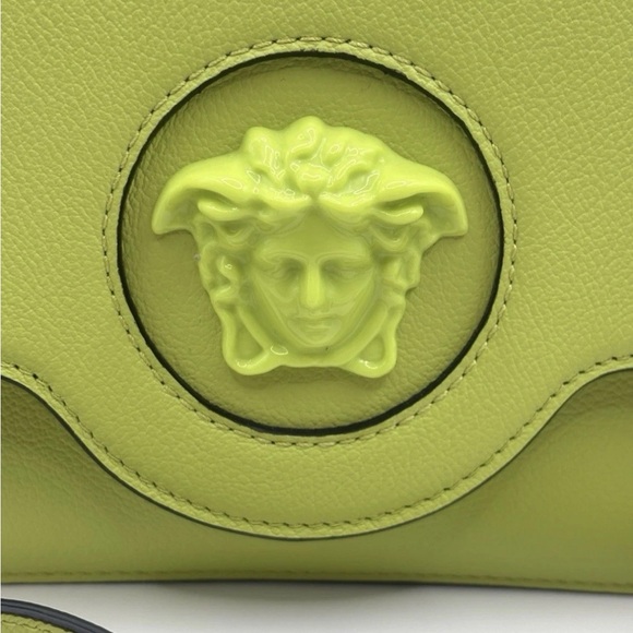 Versace $1,769 Vitello Shoulder Bag Citron Medusa NWT / NIB - Picture 4 of 11